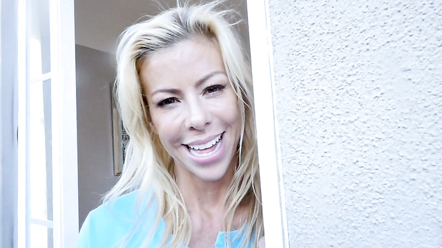 Mature Stepmom Loves Sucking And Riding Her Stepson!