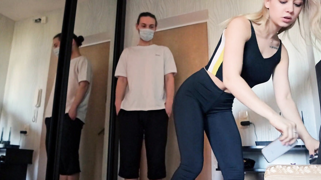 Bent Over And Fucked The Delivery Guy While Boyfriend Was Gone!