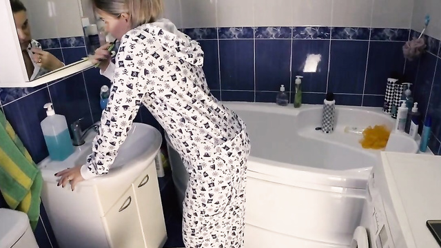 Wife's Morning Routine Made Husband Fuck Her Hard!