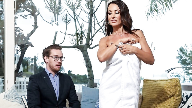 Dropped By Sexy MILF and Fucked Her in Every Position!