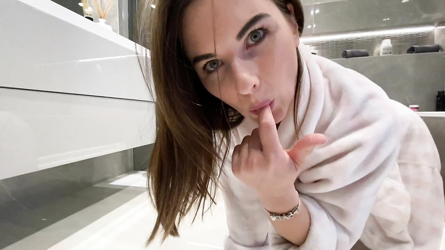 Husband Films Wife Getting Fucked Hard Before Bed!