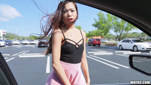 Fucked Another Guy In Car Right After My Breakup!
