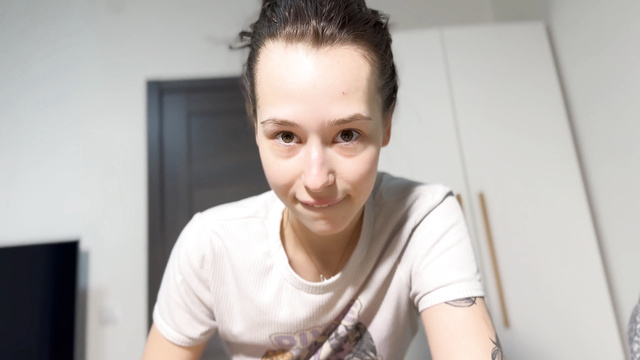 Morning Blowjob Hits Different When Your Own Girlfriend Does It