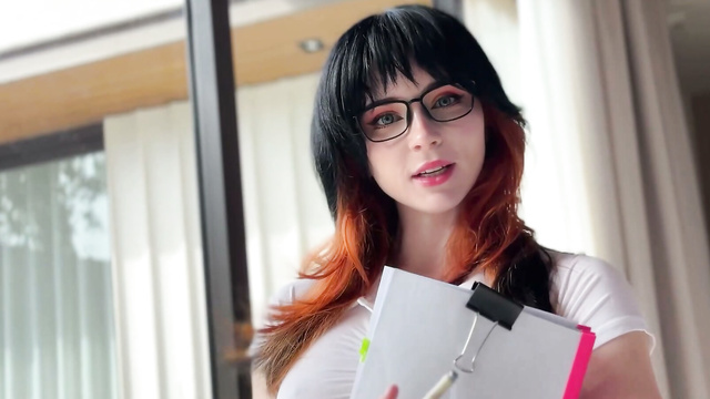 Boss Fucks His Horny Secretary In The Ass Right At Work