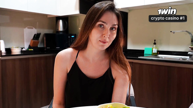 Super Stepmom Gives Blowjob And Cheats With Stepson In The Kitchen